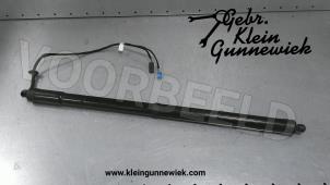 Used Rear gas strut, left Porsche Panamera Price € 175,00 Margin scheme offered by Gebr.Klein Gunnewiek Ho.BV