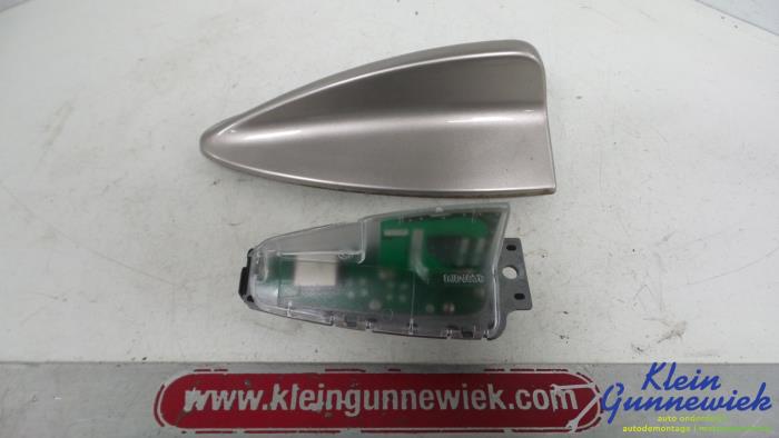Używane Antena GPS BMW X1 Cena € 50,00 Procedura marży oferowane przez Klein Gunnewiek Autodemontage & Motorentechniek