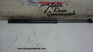 Used Rear gas strut, left Volkswagen Beetle Price € 30,00 Margin scheme offered by Gebr.Klein Gunnewiek Ho.BV