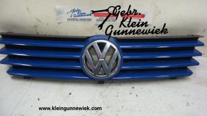 Usagé Calandre Volkswagen Polo Prix € 30,00 Règlement à la marge proposé par Gebr.Klein Gunnewiek Ho.BV