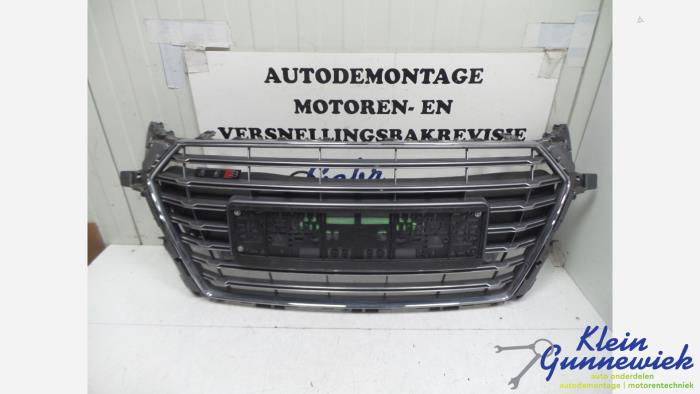 Używane Grill Audi TT Cena € 215,00 Procedura marży oferowane przez Klein Gunnewiek Autodemontage & Motorentechniek