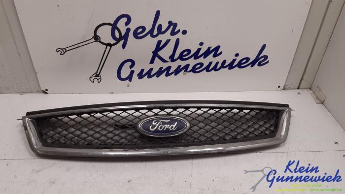 Używane Grill Ford Focus Cena € 22,00 Procedura marży oferowane przez Klein Gunnewiek Autodemontage & Motorentechniek