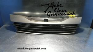Gebrauchte Grill Renault Laguna Preis € 20,00 Margenregelung angeboten von Gebr.Klein Gunnewiek Ho.BV