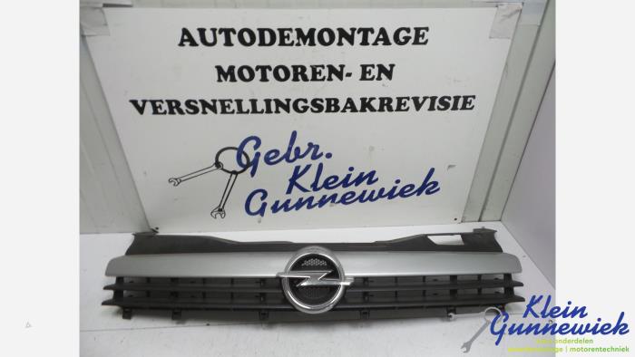 Begagnade Grill Opel Astra Pris € 30,00 Marginaltabell erbjuds av Klein Gunnewiek Autodemontage & Motorentechniek