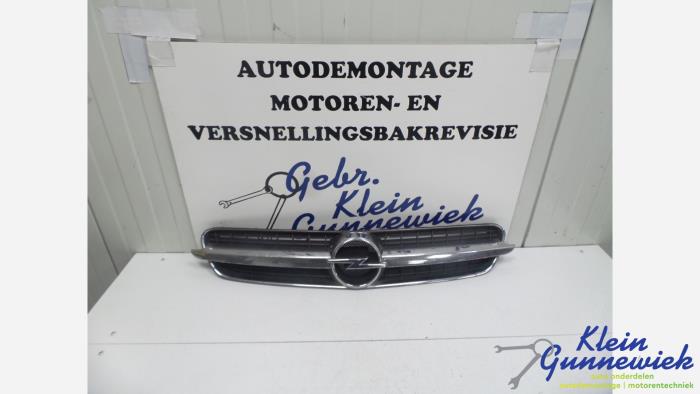 Używane Grill Opel Vectra Cena € 19,00 Procedura marży oferowane przez Klein Gunnewiek Autodemontage & Motorentechniek