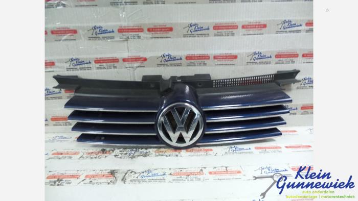 Używane Grill Volkswagen Bora Cena € 25,00 Procedura marży oferowane przez Klein Gunnewiek Autodemontage & Motorentechniek