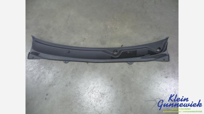 Używane Parawan Opel Insignia Cena € 35,00 Procedura marży oferowane przez Klein Gunnewiek Autodemontage & Motorentechniek