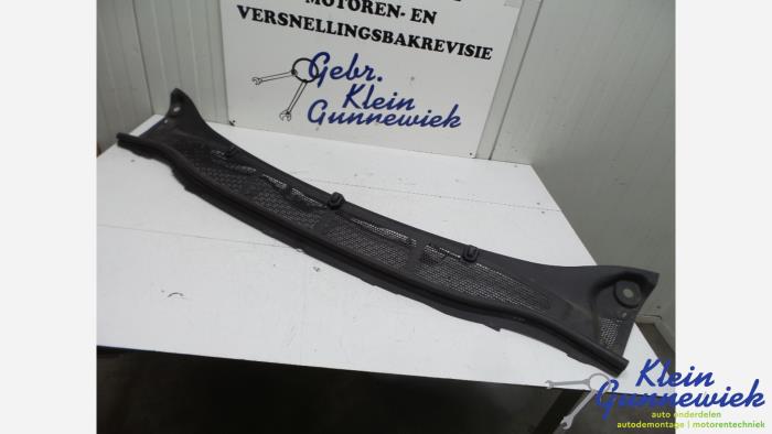 Używane Parawan Ford Galaxy Cena € 26,00 Procedura marży oferowane przez Klein Gunnewiek Autodemontage & Motorentechniek