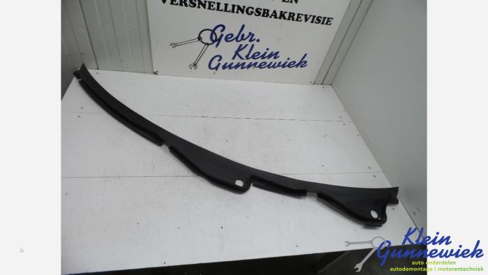 Używane Parawan Audi RS4 Cena € 18,00 Procedura marży oferowane przez Klein Gunnewiek Autodemontage & Motorentechniek