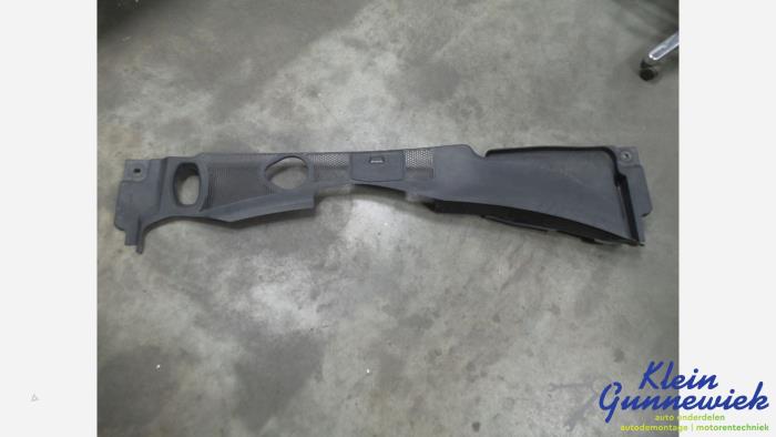 Używane Parawan Audi RS5 Cena € 27,00 Procedura marży oferowane przez Klein Gunnewiek Autodemontage & Motorentechniek