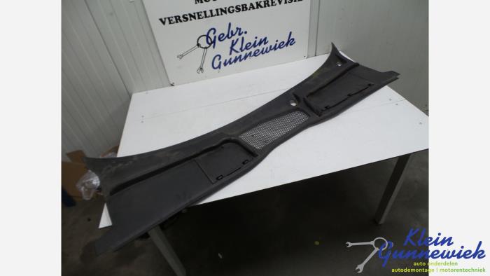 Używane Parawan Audi A4 Cena € 31,00 Procedura marży oferowane przez Klein Gunnewiek Autodemontage & Motorentechniek