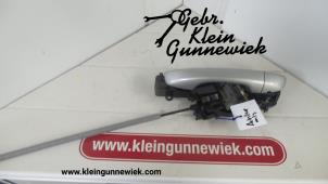 Gebrauchte Türgriff 4-türig links hinten Volkswagen Tiguan Preis € 30,00 Margenregelung angeboten von Gebr.Klein Gunnewiek Ho.BV