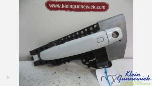 Usados Manija de puerta de 4 puertas izquierda delante Audi A4 Precio € 25,00 Norma de margen ofrecido por Klein Gunnewiek Autodemontage & Motorentechniek