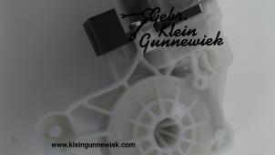 Używane Silnik szyby drzwiowej Audi Q4 Cena € 35,00 Procedura marży oferowane przez Gebr.Klein Gunnewiek Ho.BV