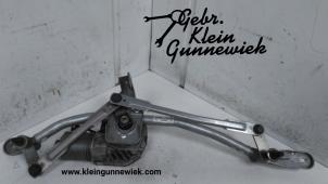Used Front wiper motor BMW 745 Price € 75,00 Margin scheme offered by Gebr.Klein Gunnewiek Ho.BV
