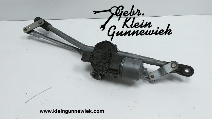 Front wiper motor from a Mazda 3. 2004