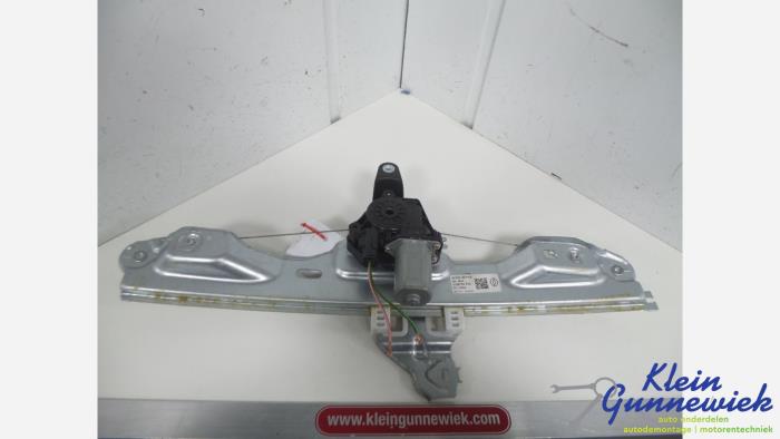 Usados Motor de ventanilla de puerta Renault Kadjar Precio € 72,00 Norma de margen ofrecido por Klein Gunnewiek Autodemontage & Motorentechniek