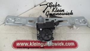 Used Door window motor Opel Zafira Price € 80,00 Margin scheme offered by Gebr.Klein Gunnewiek Ho.BV