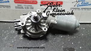 Gebrauchte Scheibenwischermotor vorne Opel Insignia Preis € 30,00 Margenregelung angeboten von Gebr.Klein Gunnewiek Ho.BV
