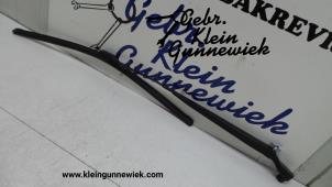 Gebrauchte Scheibenwischerarm vorne Opel Mokka Preis € 20,00 Margenregelung angeboten von Gebr.Klein Gunnewiek Ho.BV