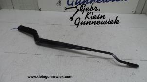 Used Front wiper arm Porsche Panamera Price € 25,00 Margin scheme offered by Gebr.Klein Gunnewiek Ho.BV