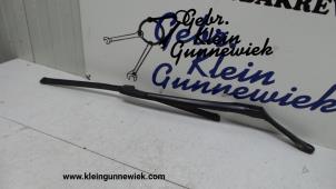 Used Front wiper arm Volkswagen Phaeton Price € 35,00 Margin scheme offered by Gebr.Klein Gunnewiek Ho.BV