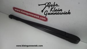 Used Rear wiper arm Porsche Panamera Price € 20,00 Margin scheme offered by Gebr.Klein Gunnewiek Ho.BV