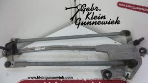 Used Wiper mechanism Ford Mondeo Price € 35,00 Margin scheme offered by Gebr.Klein Gunnewiek Ho.BV