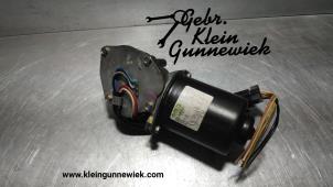 Used Front wiper motor Renault Clio Price € 30,00 Margin scheme offered by Gebr.Klein Gunnewiek Ho.BV