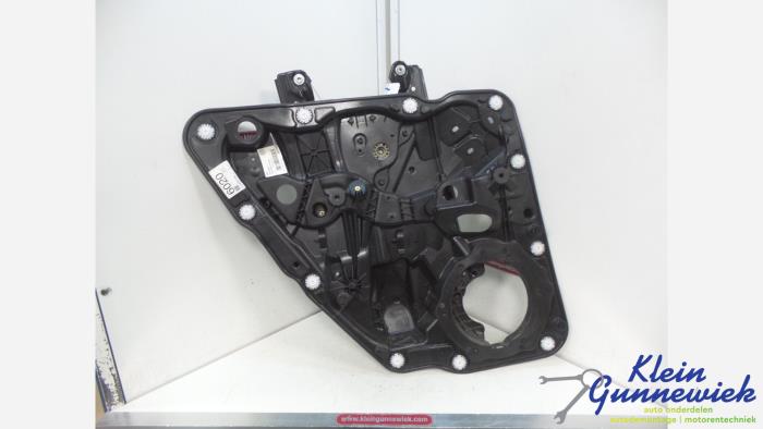 Window lifting mechanism without motor