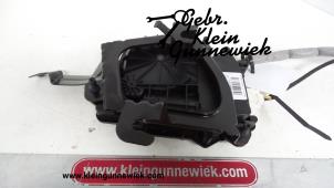 Gebrauchte Schließhilfsmotor Heckklappe BMW 4-Serie Preis € 125,00 Margenregelung angeboten von Gebr.Klein Gunnewiek Ho.BV