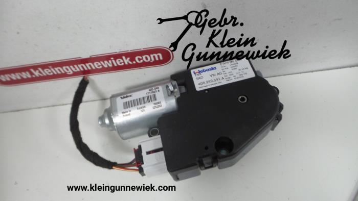 Sunroof motor from a Audi A6 2016