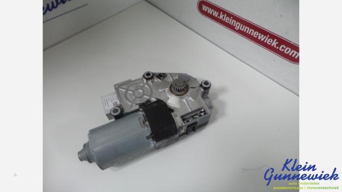 Używane Silnik szyberdachu Audi Q3 Cena € 125,00 Procedura marży oferowane przez Klein Gunnewiek Autodemontage & Motorentechniek