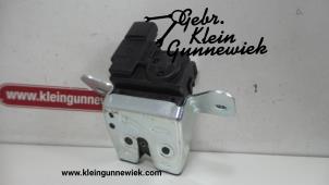 Used Tailgate lock mechanism Hyundai Tucson Price € 95,00 Margin scheme offered by Gebr.Klein Gunnewiek Ho.BV