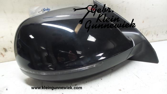 Wing mirror, right from a Audi Q7 2013