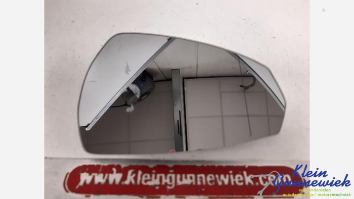 Używane Szyba lusterka prawego Audi A3 Cena € 27,00 Procedura marży oferowane przez Klein Gunnewiek Autodemontage & Motorentechniek