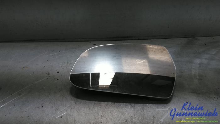 Używane Szyba lusterka lewego Audi A5 Cena € 17,00 Procedura marży oferowane przez Klein Gunnewiek Autodemontage & Motorentechniek