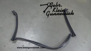 Gebrauchte Windschutzscheibengummi Volkswagen Golf Preis € 45,00 Margenregelung angeboten von Gebr.Klein Gunnewiek Ho.BV
