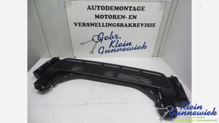 Używane Owiewka Audi TT Cena € 210,00 Procedura marży oferowane przez Klein Gunnewiek Autodemontage & Motorentechniek