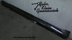 Used Side skirt, left BMW 730 Price € 75,00 Margin scheme offered by Gebr.Klein Gunnewiek Ho.BV