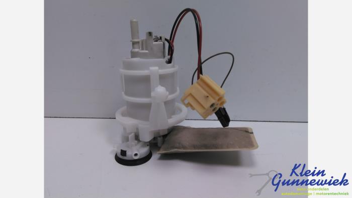 Gebrauchte Kraftstoffpumpe Elektrisch BMW 7-Serie Preis € 54,00 Margenregelung angeboten von Klein Gunnewiek Autodemontage & Motorentechniek