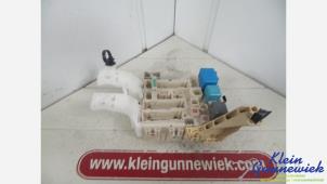 Usagé Boîte à fusibles Toyota Yaris Prix € 50,00 Règlement à la marge proposé par Klein Gunnewiek Autodemontage & Motorentechniek