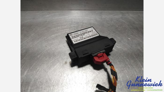 Usagé Ordinateur divers Volkswagen Touran Prix € 15,00 Règlement à la marge proposé par Klein Gunnewiek Autodemontage & Motorentechniek