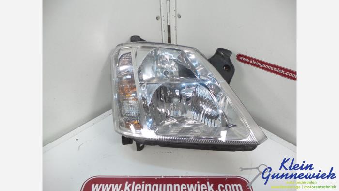 Używane Reflektor prawy Opel Meriva Cena € 40,00 Procedura marży oferowane przez Klein Gunnewiek Autodemontage & Motorentechniek