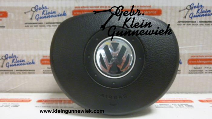 Left airbag (steering wheel) from a Volkswagen Touran 2006