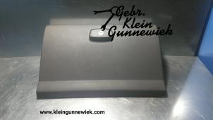 Gebrauchte Handschuhfach Volkswagen Amarok Preis € 45,00 Margenregelung angeboten von Gebr.Klein Gunnewiek Ho.BV