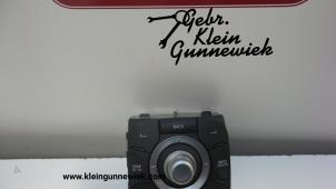 Gebrauchte MMI Schalter Renault Megane Preis € 45,00 Margenregelung angeboten von Gebr.Klein Gunnewiek Ho.BV