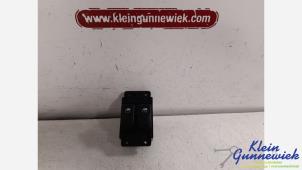 Begagnade Flerfunktionsbrytare, fönster Hyundai I10 Pris € 20,00 Marginaltabell erbjuds av Klein Gunnewiek Autodemontage & Motorentechniek