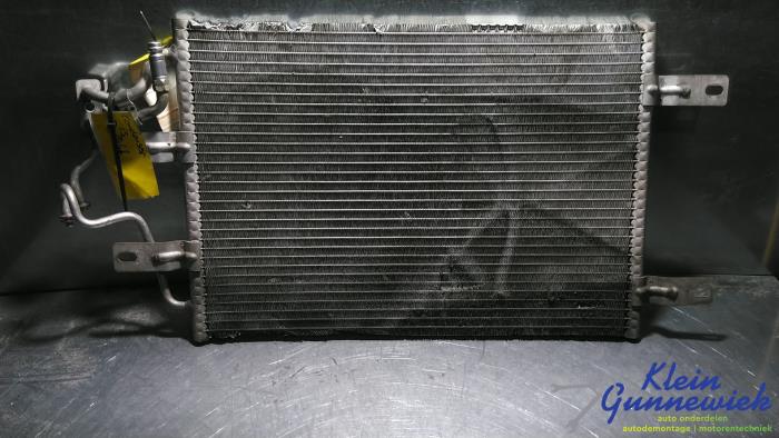 Usagé Condenseur de climatisation Opel Meriva Prix € 65,00 Règlement à la marge proposé par Klein Gunnewiek Autodemontage & Motorentechniek