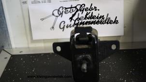 Usados Soporte de motor Volkswagen Amarok Precio € 25,00 Norma de margen ofrecido por Gebr.Klein Gunnewiek Ho.BV